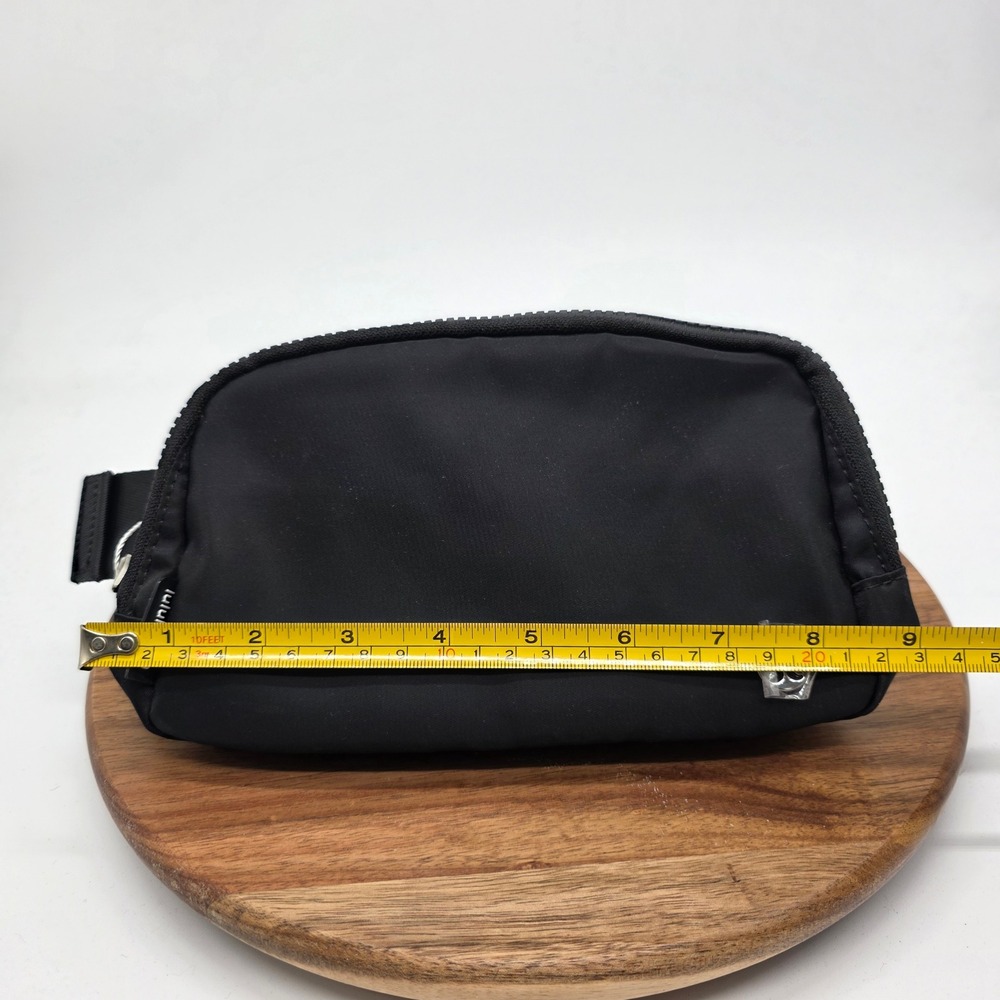 Lululemon Everywhere Belt Bag 1L Black Waist Pack Crossbody LU9AX2S NWT - Picture 8 of 10